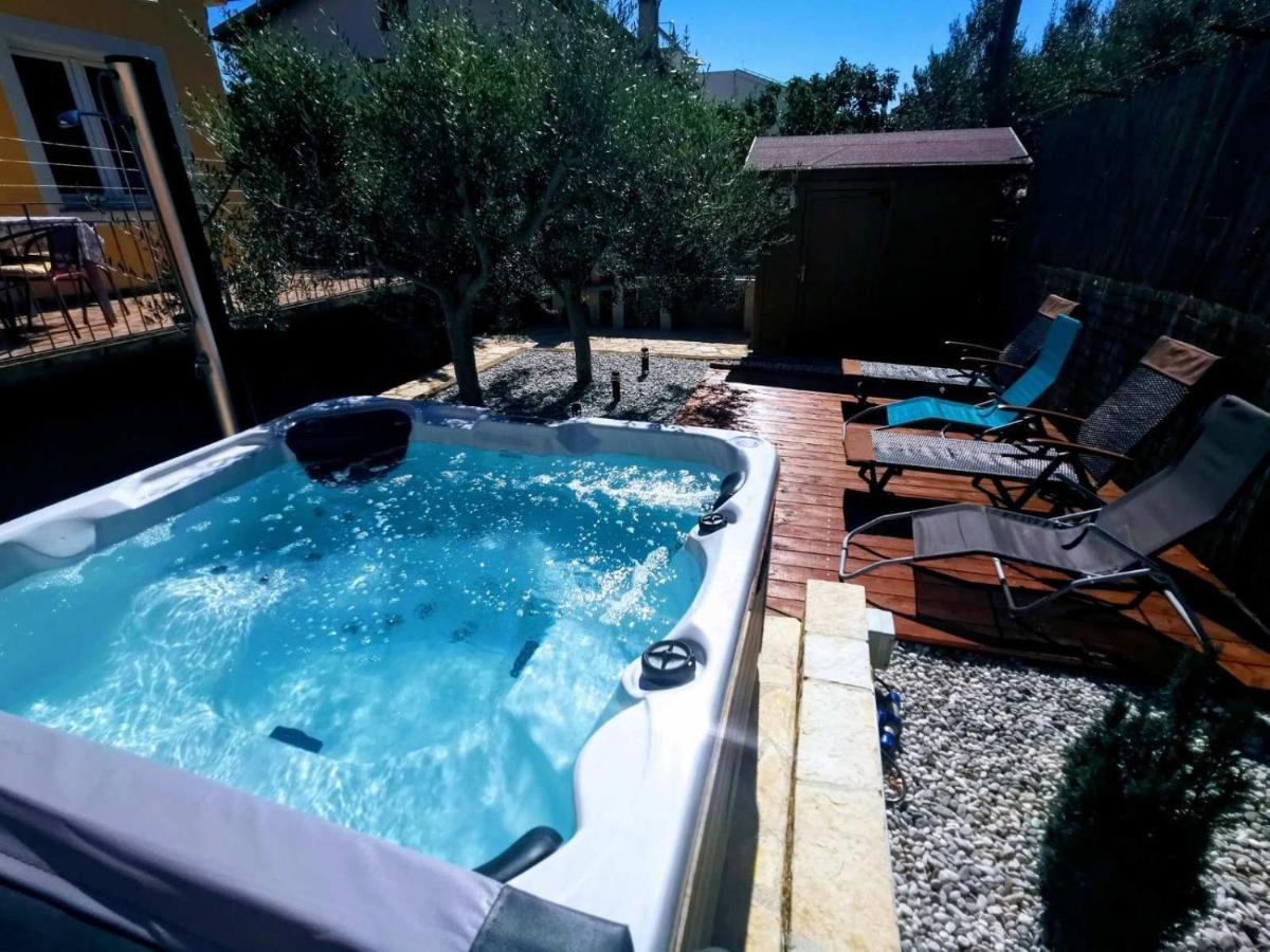 Holiday Home Istra With Jacuzzi Medulin Exterior foto